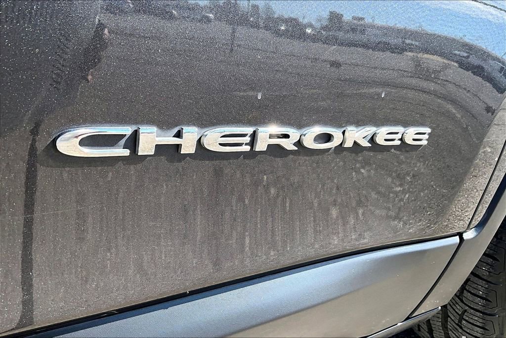 Used 2016 Jeep Cherokee Latitude image 41