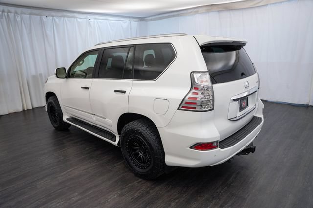 Used 2017 Lexus GX 460 Luxury w/ Preferred Accessory Package AWD/4WD image 11