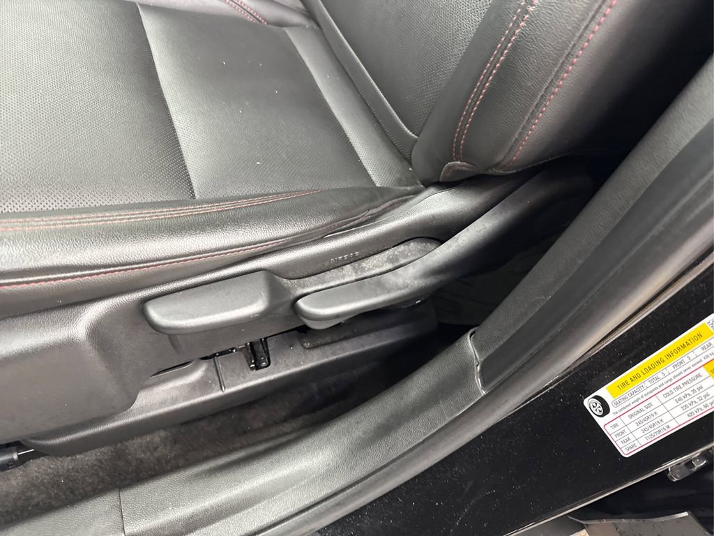 Used 2025 Chevrolet Trax RS image 22