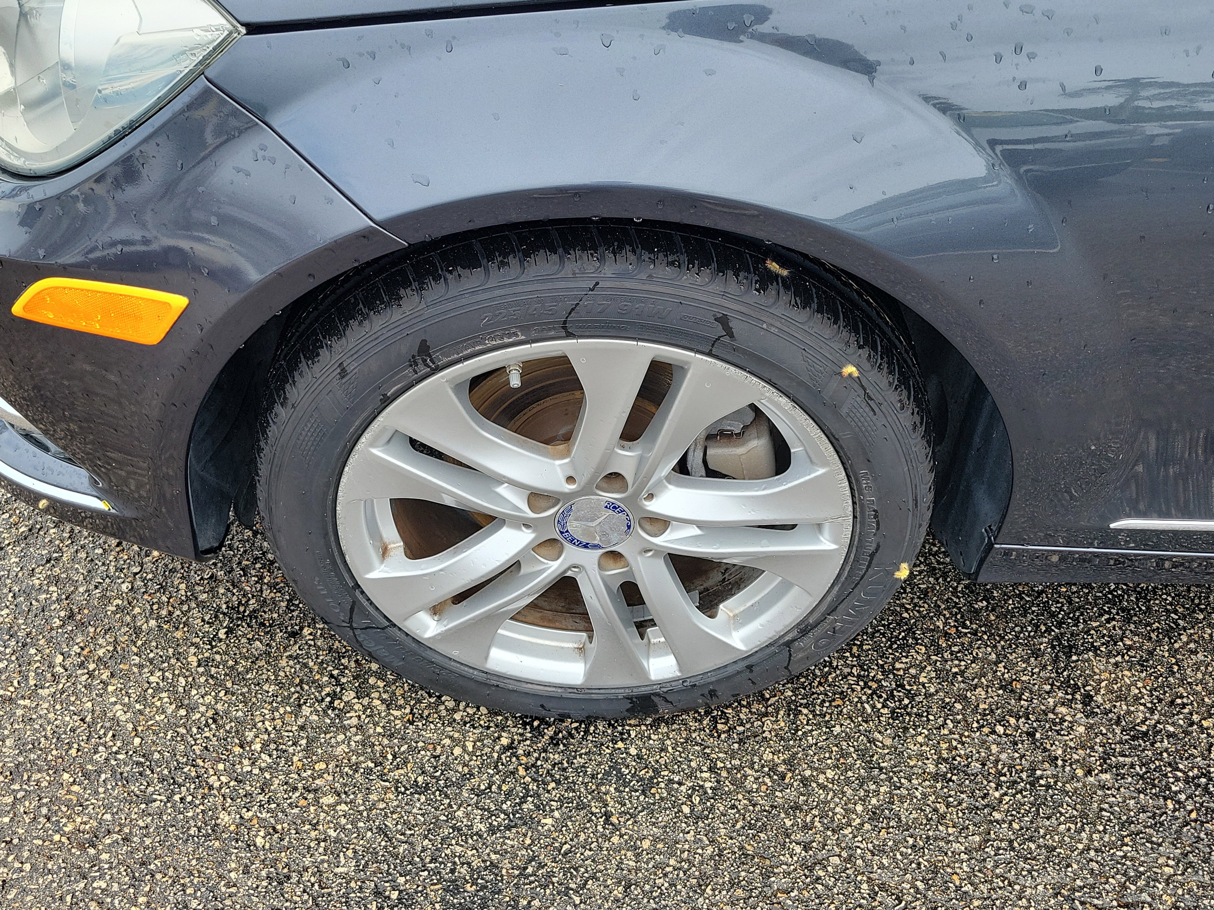 Used 2013 Mercedes-Benz C 250 Sedan image 34