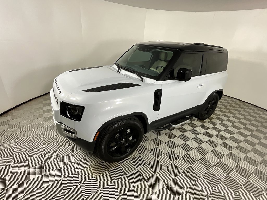 Certified 2023 Land Rover Defender 90 SE image 9