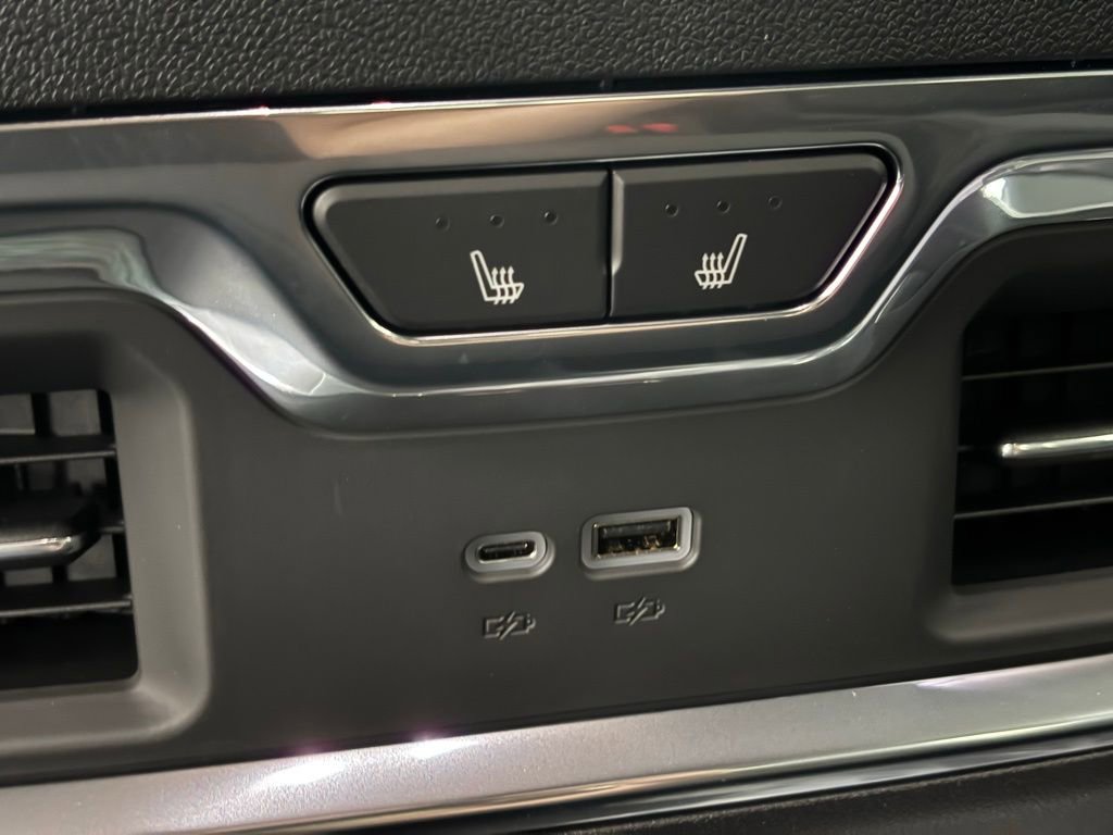 New 2026 GMC Sierra 1500 Denali image 13