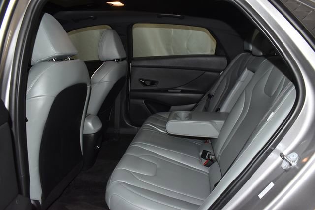 Used 2025 Hyundai Elantra Limited image 31