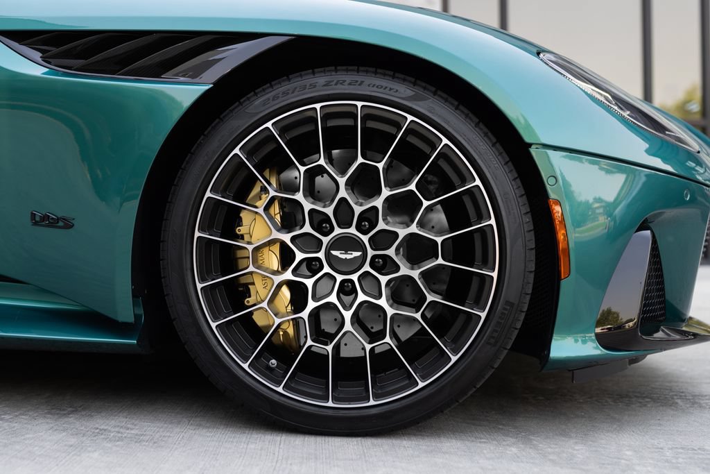 Used 2023 Aston Martin DBS Superleggera Volante RWD image 4