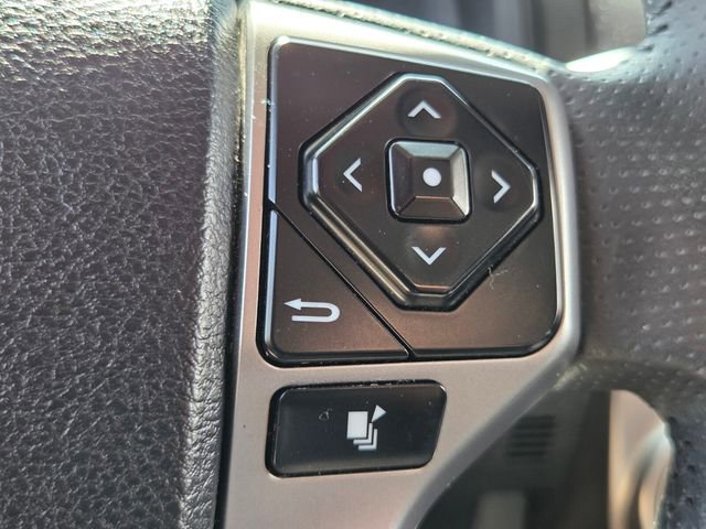 Used 2024 Toyota 4Runner SR5 image 31