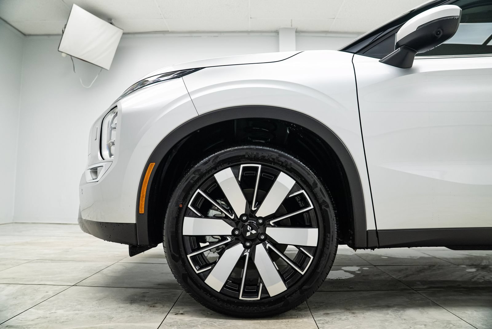 New 2025 Mitsubishi Outlander SE AWD/4WD image 34