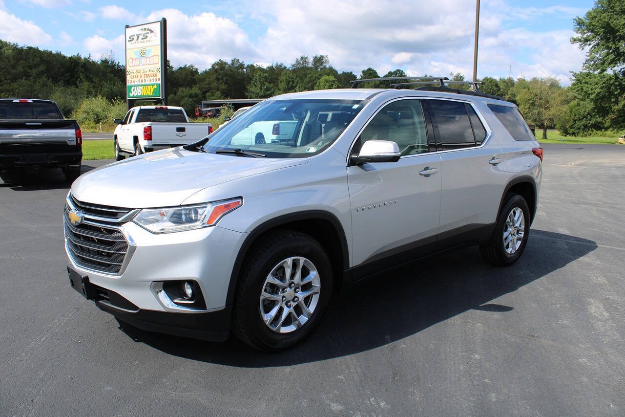 Used 2021 Chevrolet Traverse LT