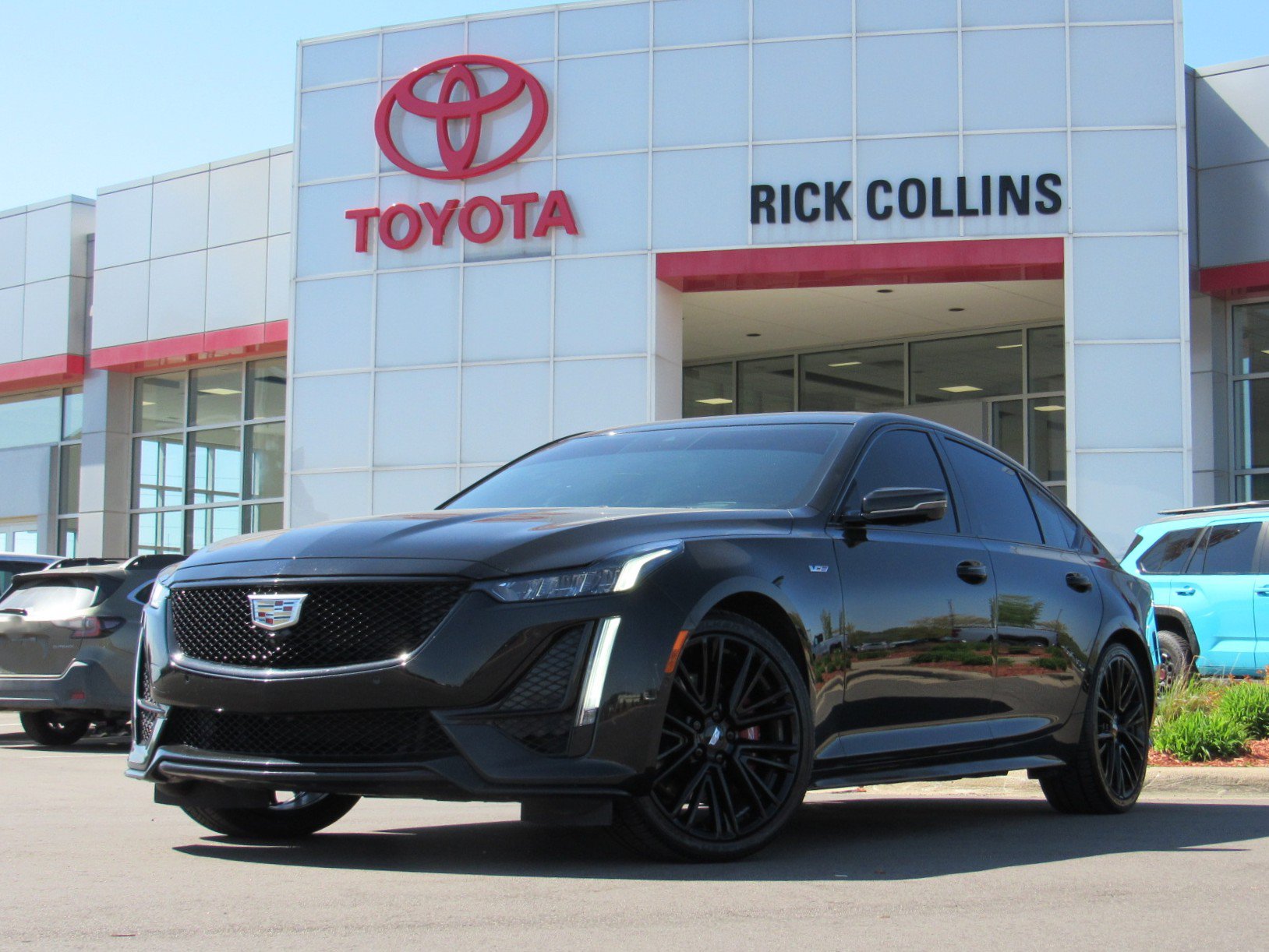 Used 2023 Cadillac CT5 V w/ Platinum Package