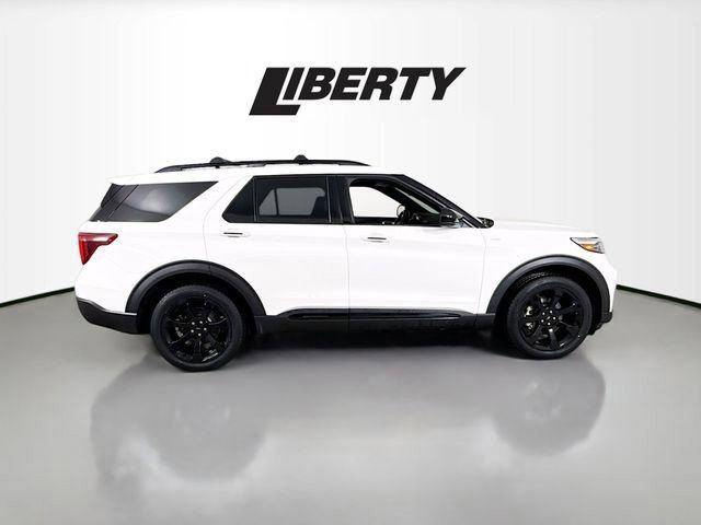 Certified 2023 Ford Explorer ST-Line w/ Class IV Trailer Tow Package image 8