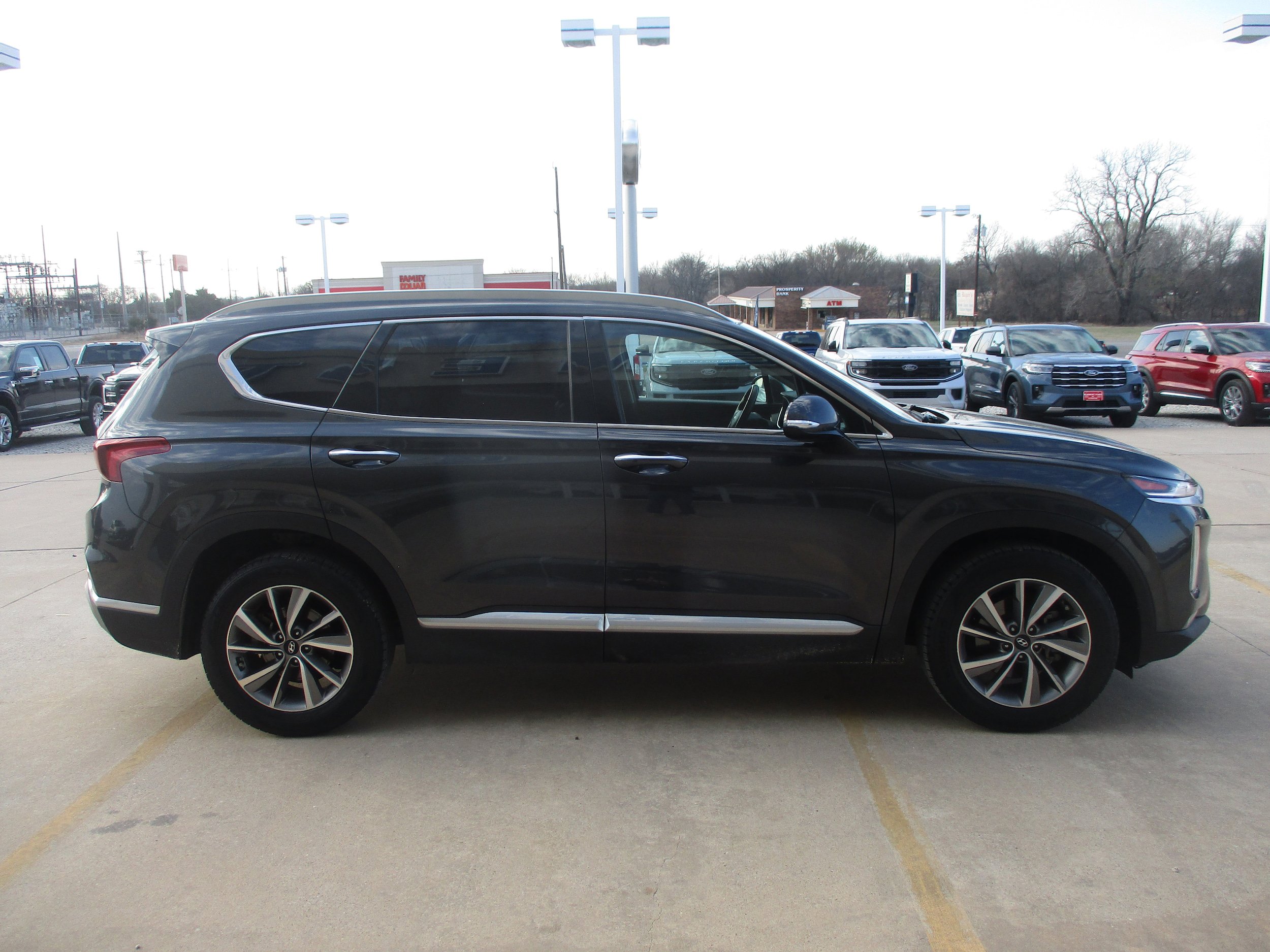 Used 2020 Hyundai Santa Fe SEL w/ Convenience + Premium Package image 10