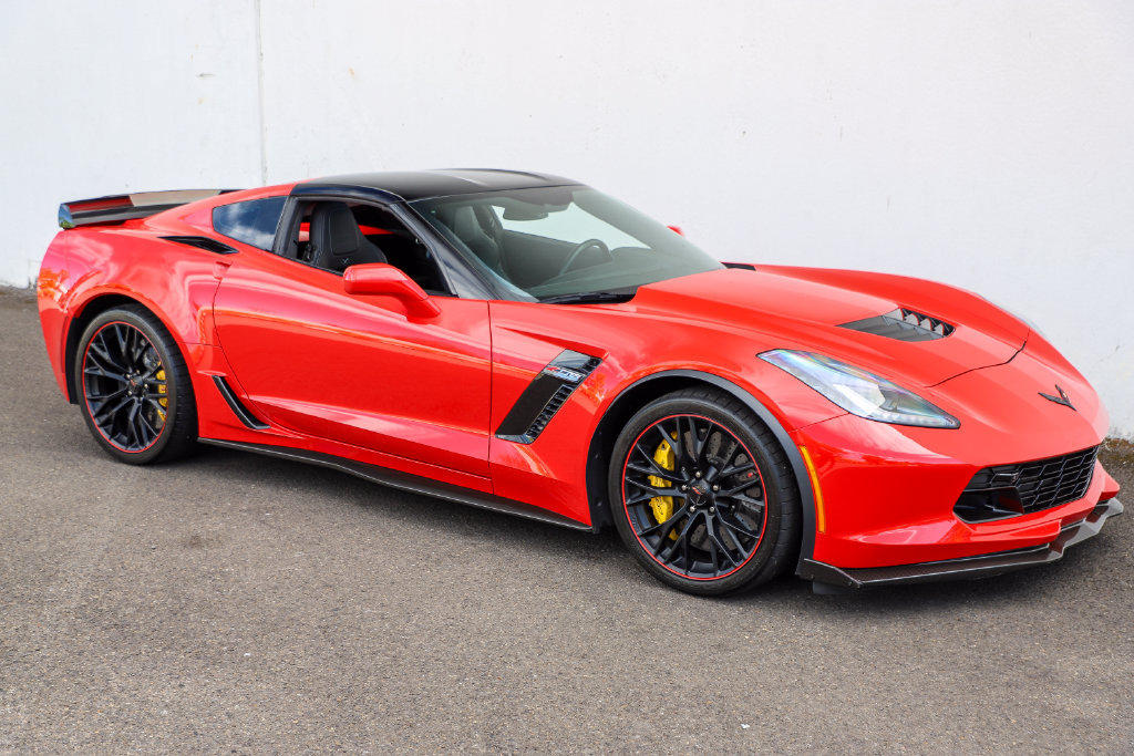 Used 2017 Chevrolet Corvette Z06 w/ Z07 Performance Package RWD image 42