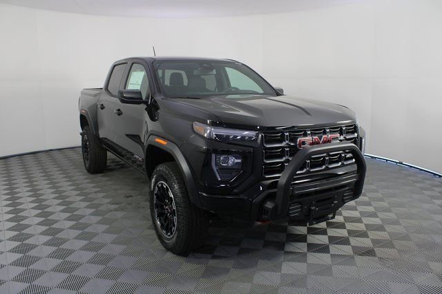 New 2026 GMC Canyon AT4 w/ Off-Road Front Bumper Package image 24