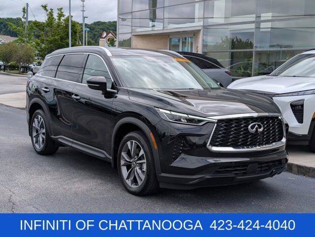 Certified 2024 INFINITI QX60 Luxe w/ Vision Package FWD image 9