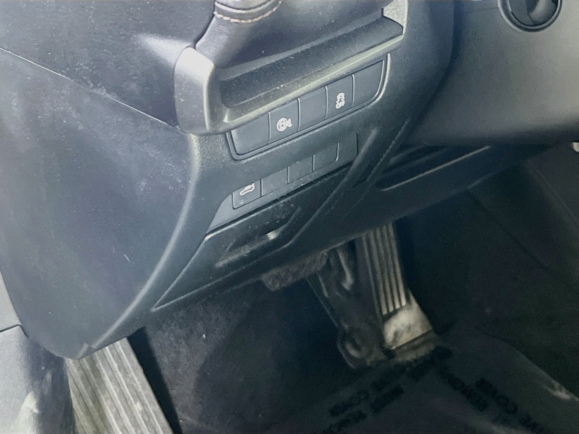 Used 2025 MAZDA MAZDA3 s FWD image 10
