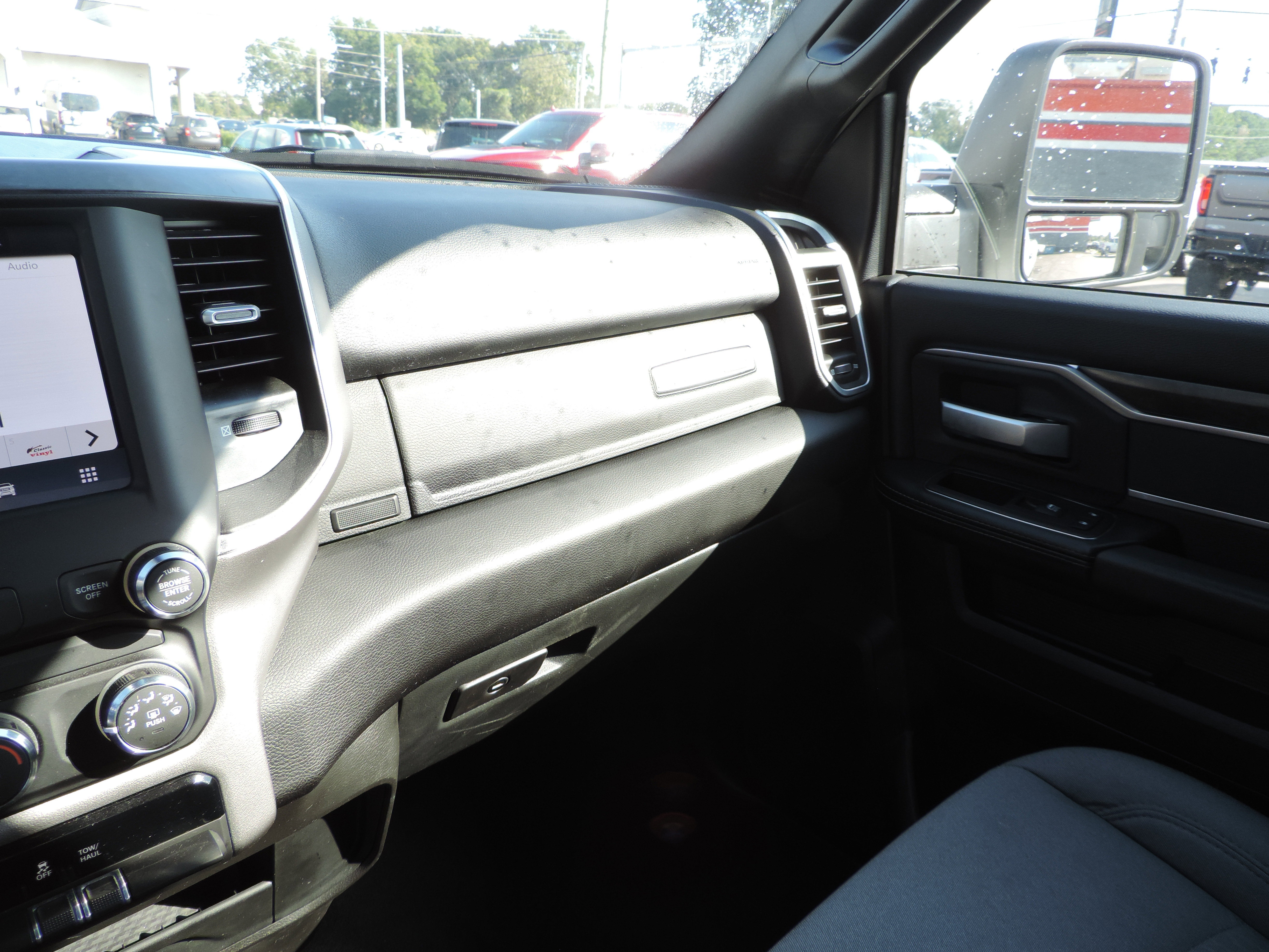 Used 2024 RAM 2500 Big Horn w/ Bed Utility Group image 11