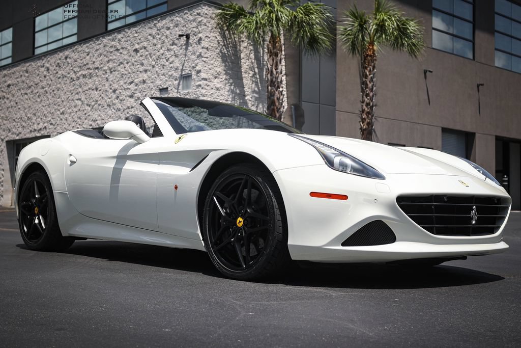 Used 2015 Ferrari California T RWD video 1