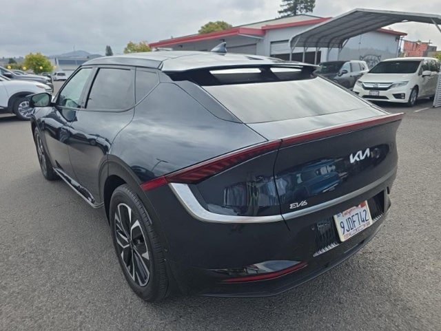Used 2023 Kia EV6 Wind w/ Wind Technology Package AWD/4WD image 4
