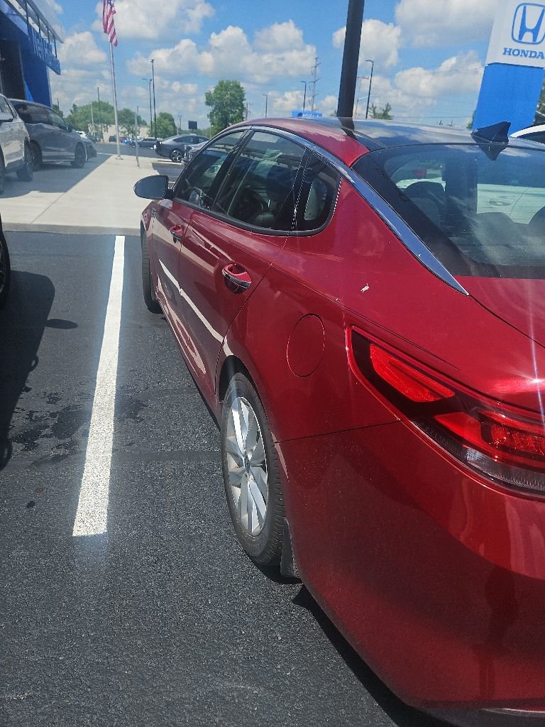 Used 2018 Kia Optima S w/ Panoramic Sunroof Package FWD image 2