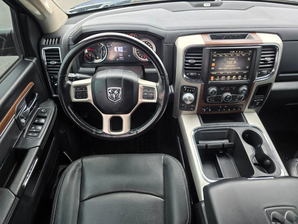 Used 2017 RAM 1500 Laramie w/ Convenience Group AWD/4WD image 2