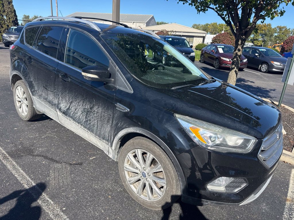 Used 2017 Ford Escape Titanium w/ Canadian Touring Package AWD/4WD image 2