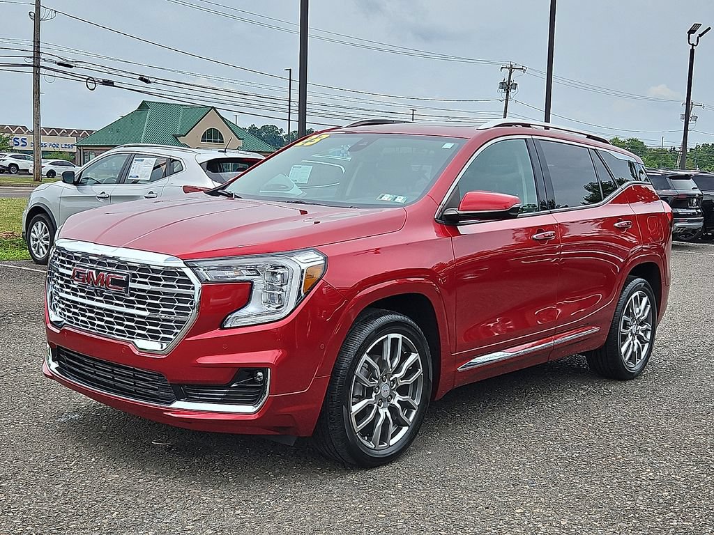 Certified 2023 GMC Terrain Denali w/ Denali Premium Package AWD/4WD image 3