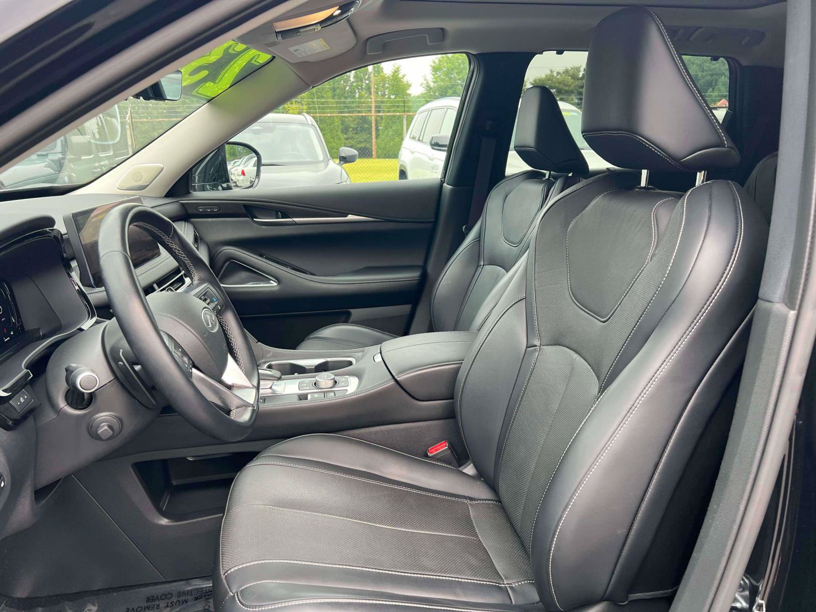 Used 2023 INFINITI QX60 Sensory w/ Vision Package AWD/4WD image 29