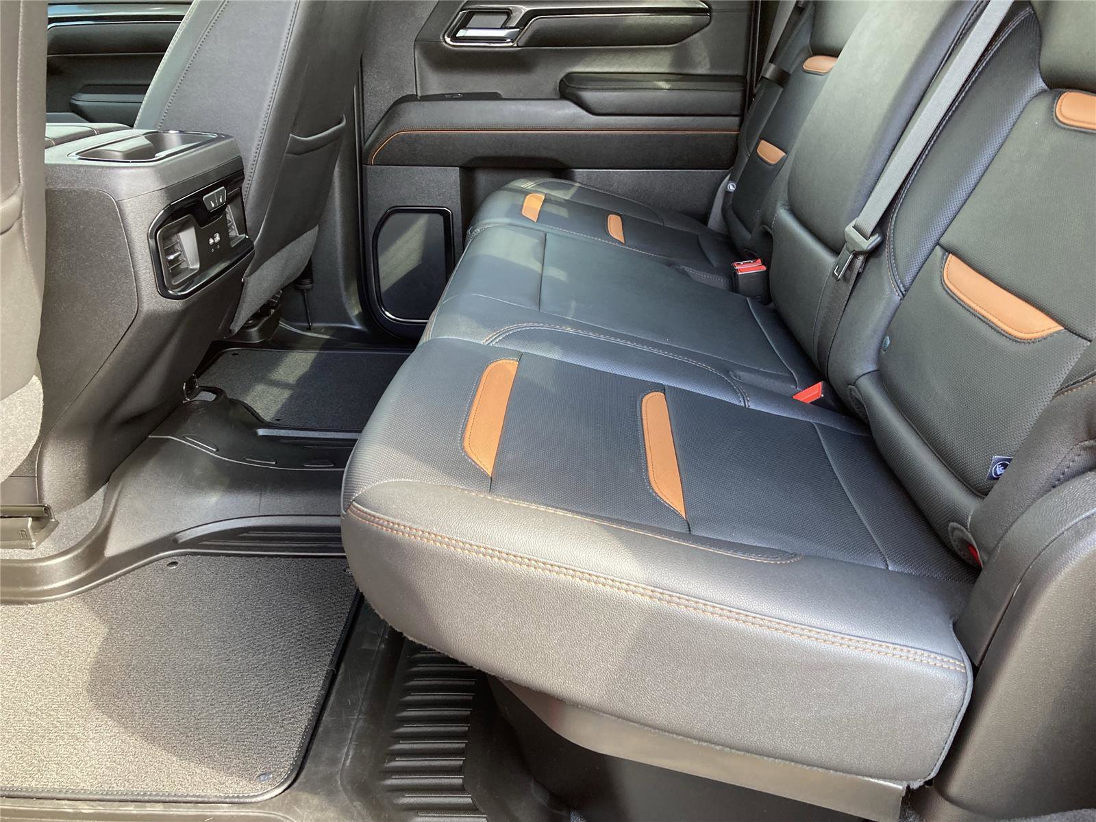 Used 2023 GMC Sierra 1500 AT4 w/ AT4 Premium Package image 29