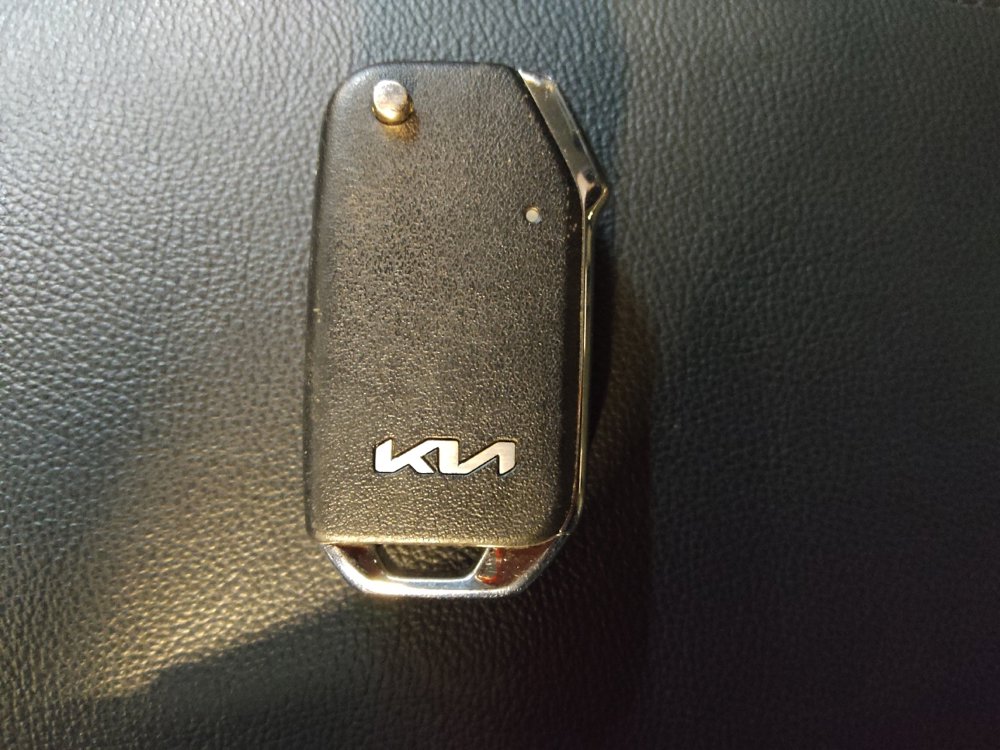 Used 2025 Kia Soul S FWD image 32