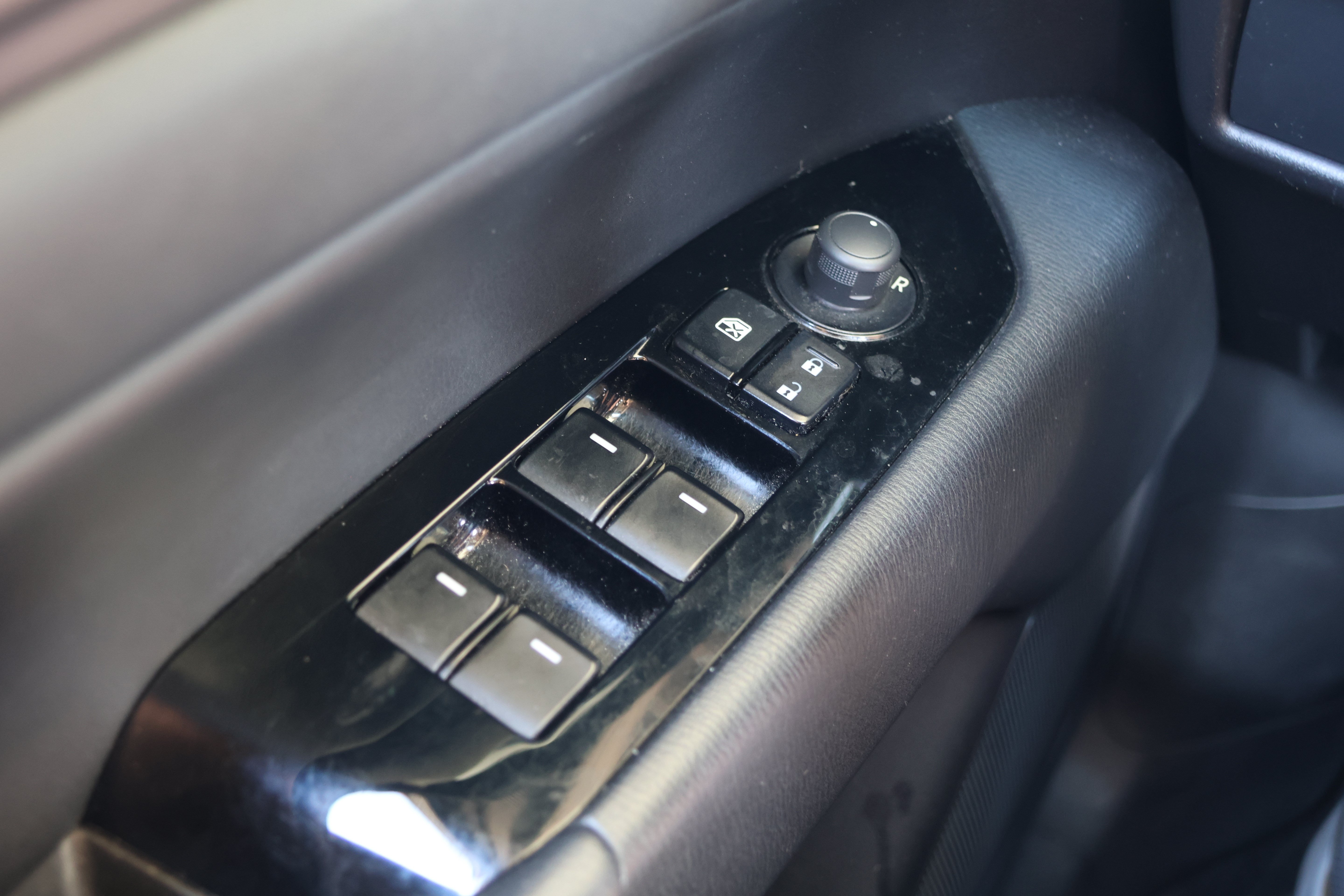 Used 2019 MAZDA CX-5 Touring FWD image 9