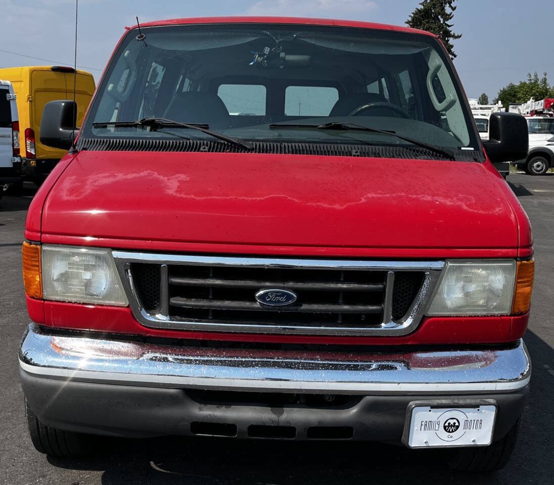 Used 2006 Ford E-350 and Econoline 350 Super Duty Wagon RWD image 2