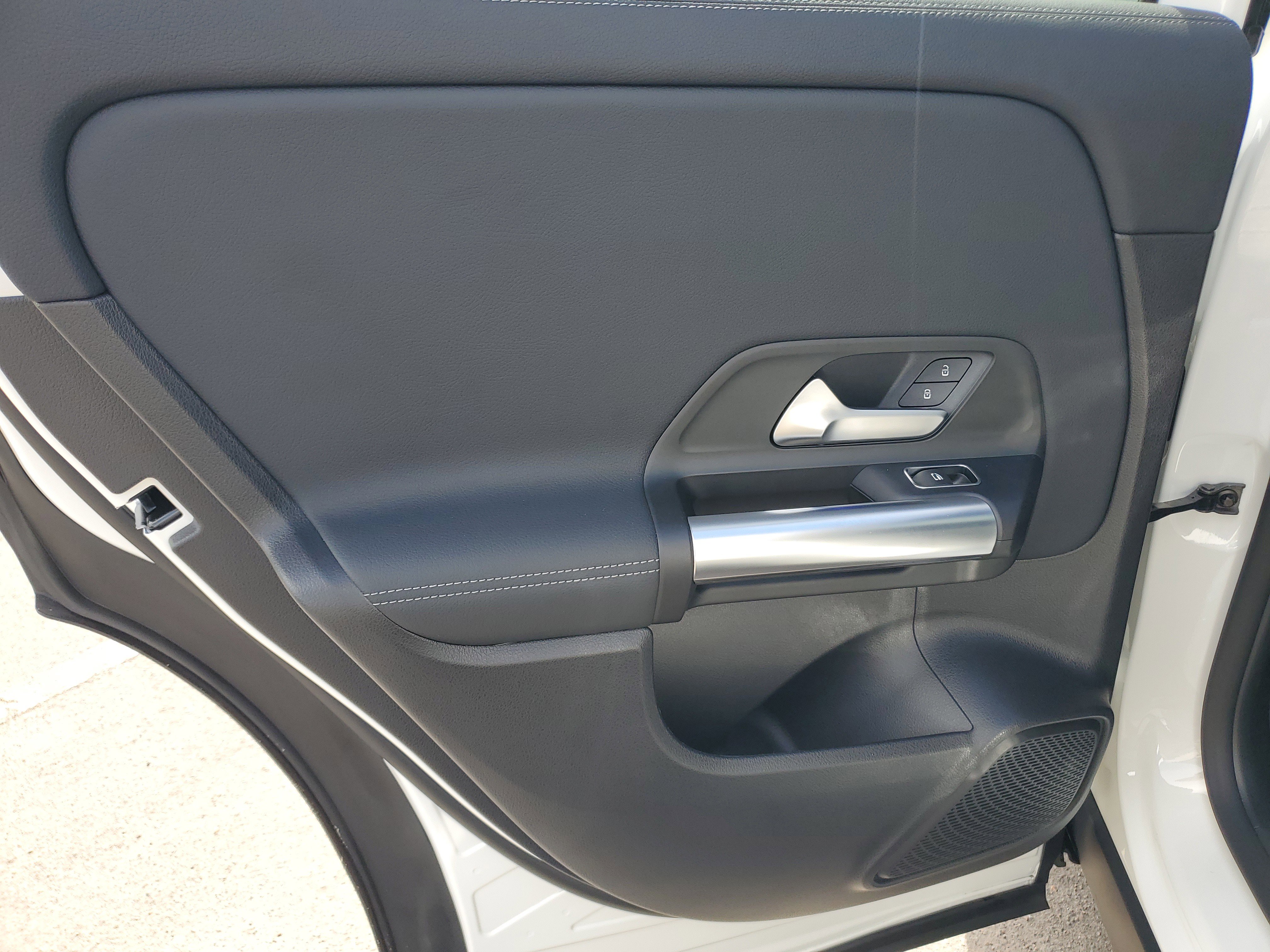 Certified 2025 Mercedes-Benz GLA 250 image 10