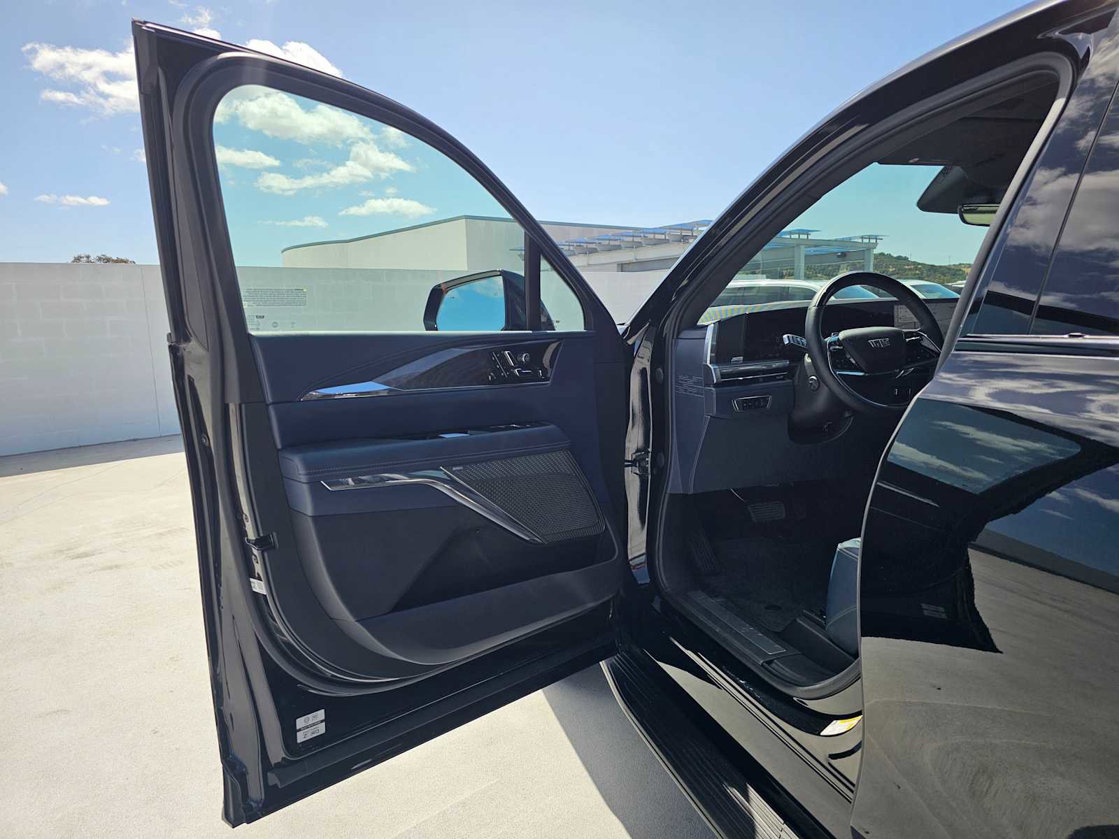 Used 2025 Cadillac Escalade IQ Sport 2 AWD/4WD image 22