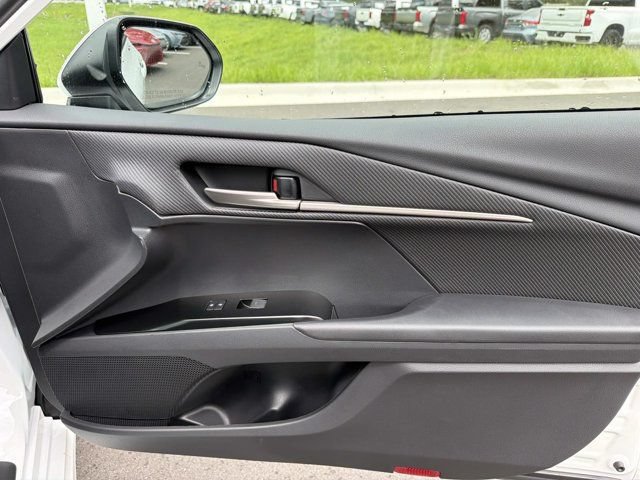 New 2026 Toyota Camry Hybrid FWD image 15