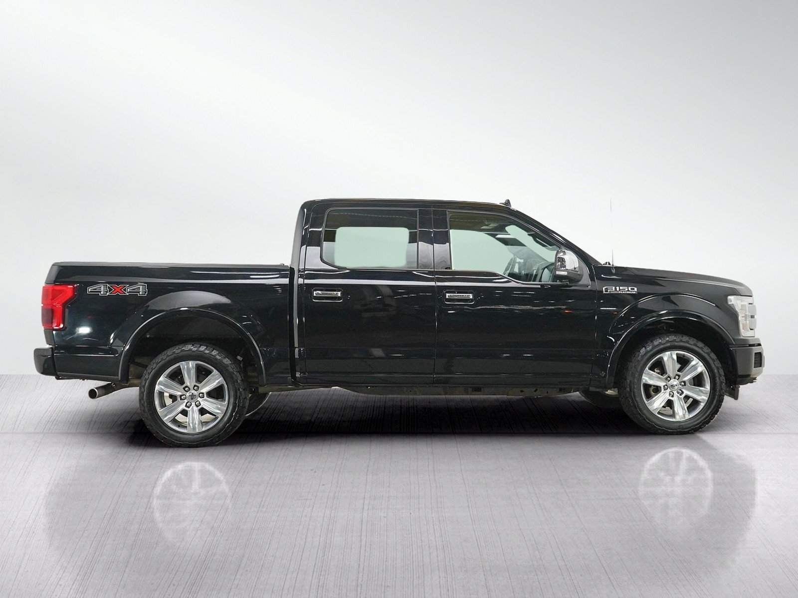 Used 2018 Ford F150 Platinum w/ Equipment Group 701A Luxury AWD/4WD image 6