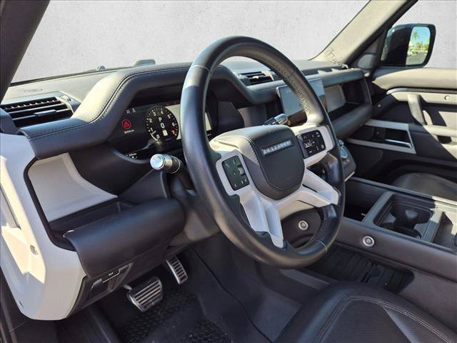 Used 2022 Land Rover Defender 110 XS Edition AWD/4WD image 10