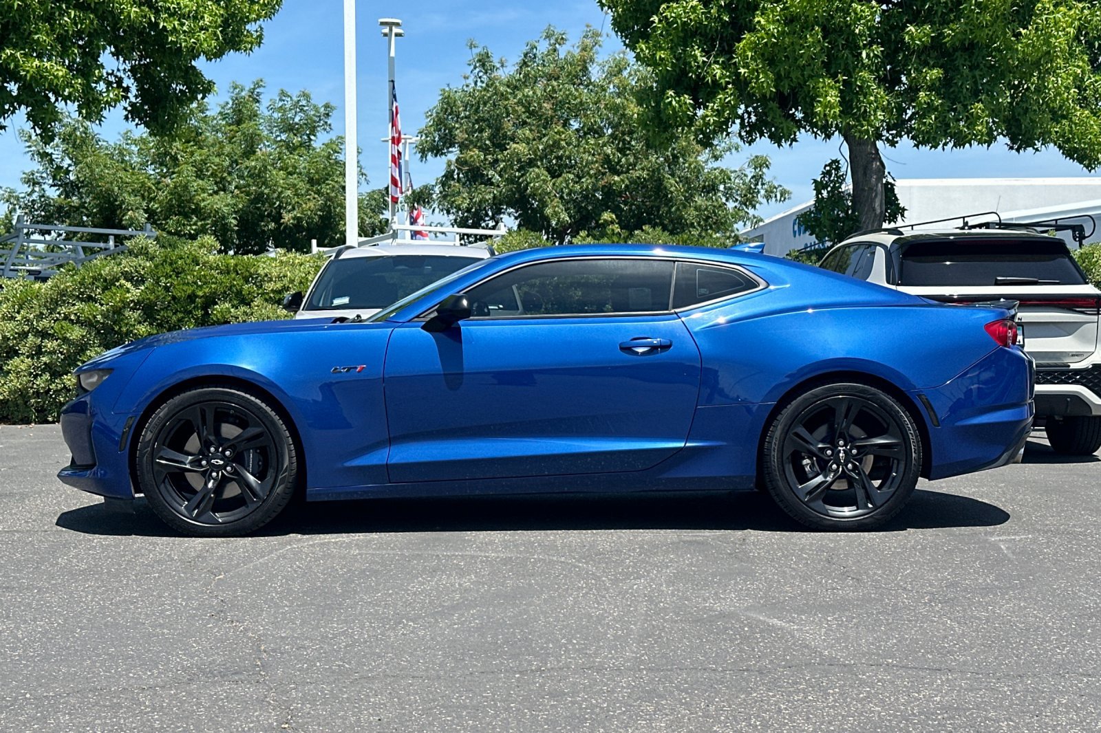 Used 2021 Chevrolet Camaro LT RWD image 7