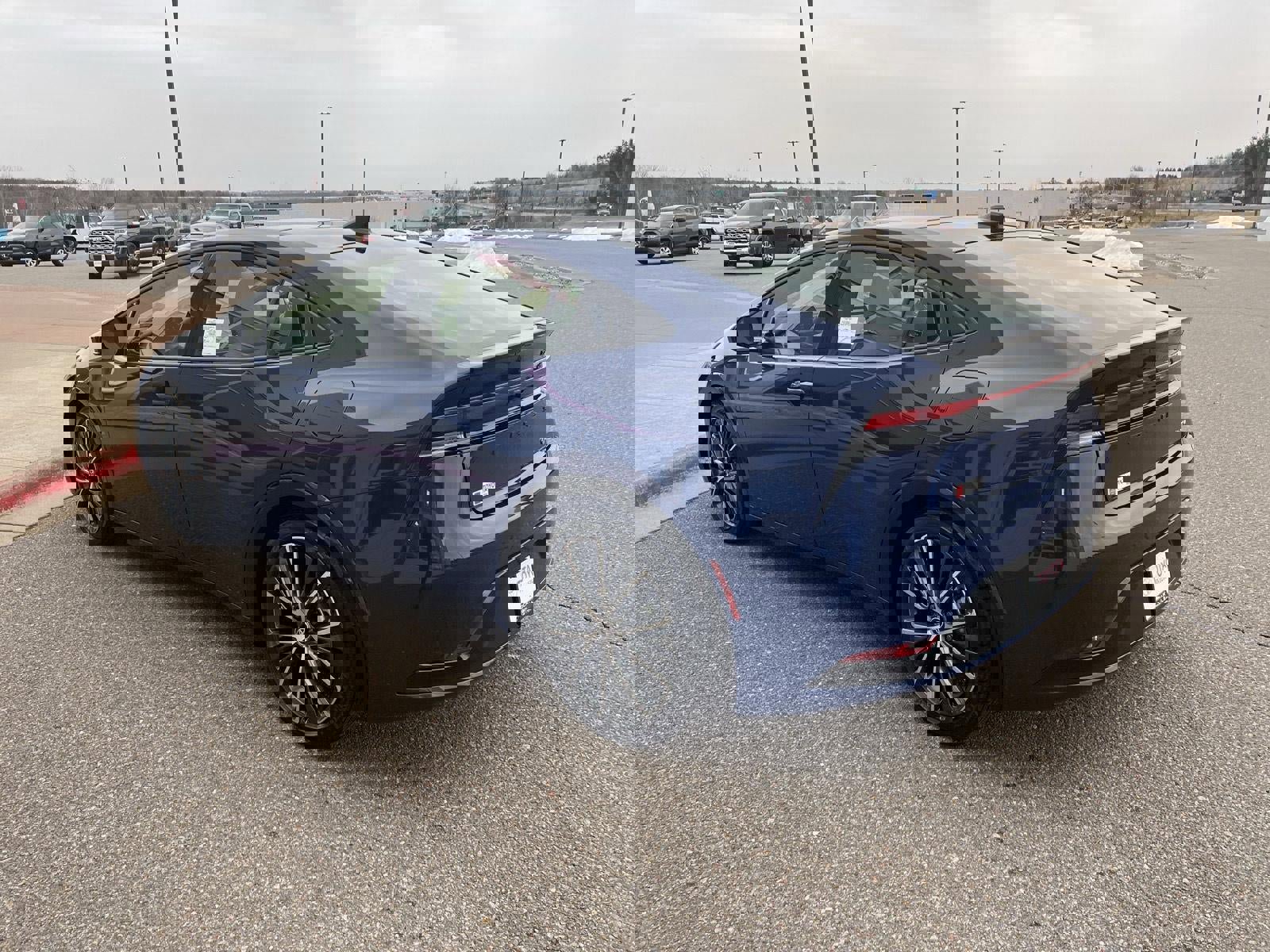 Used 2025 Toyota Prius XLE image 12