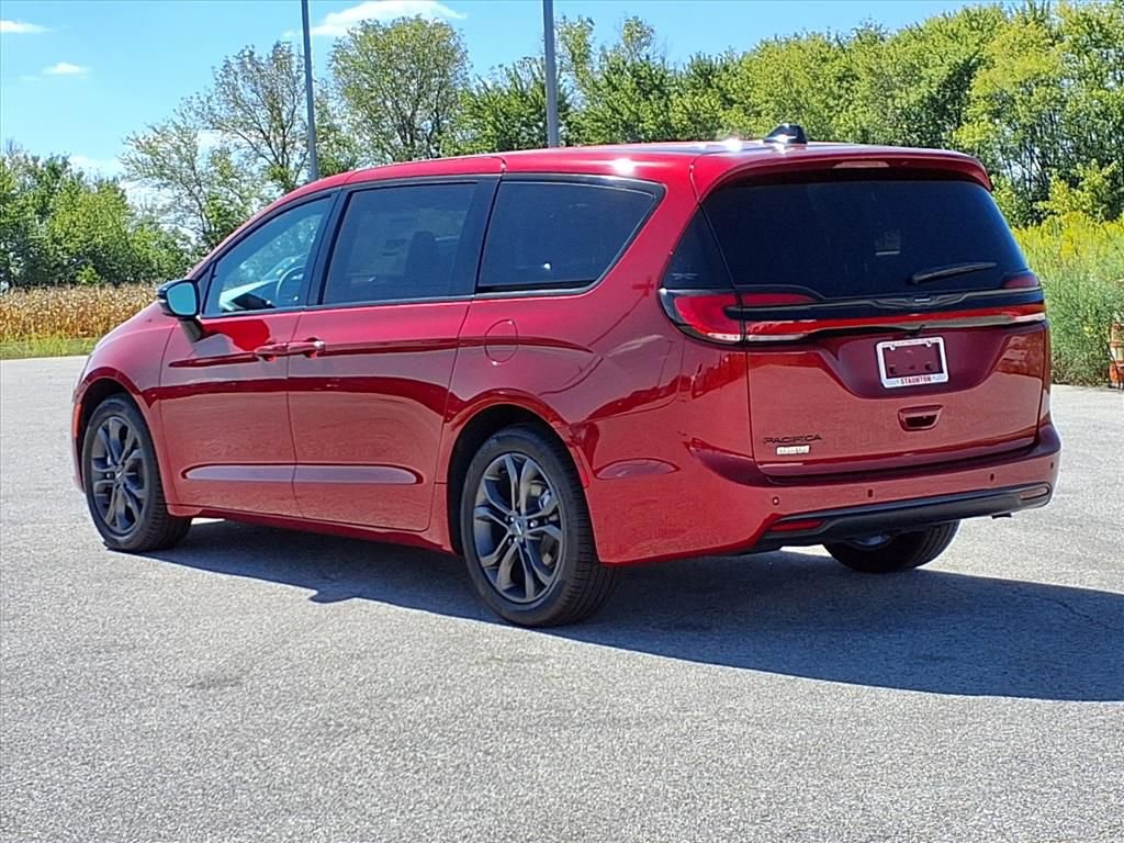New 2026 Chrysler Pacifica Select image 30