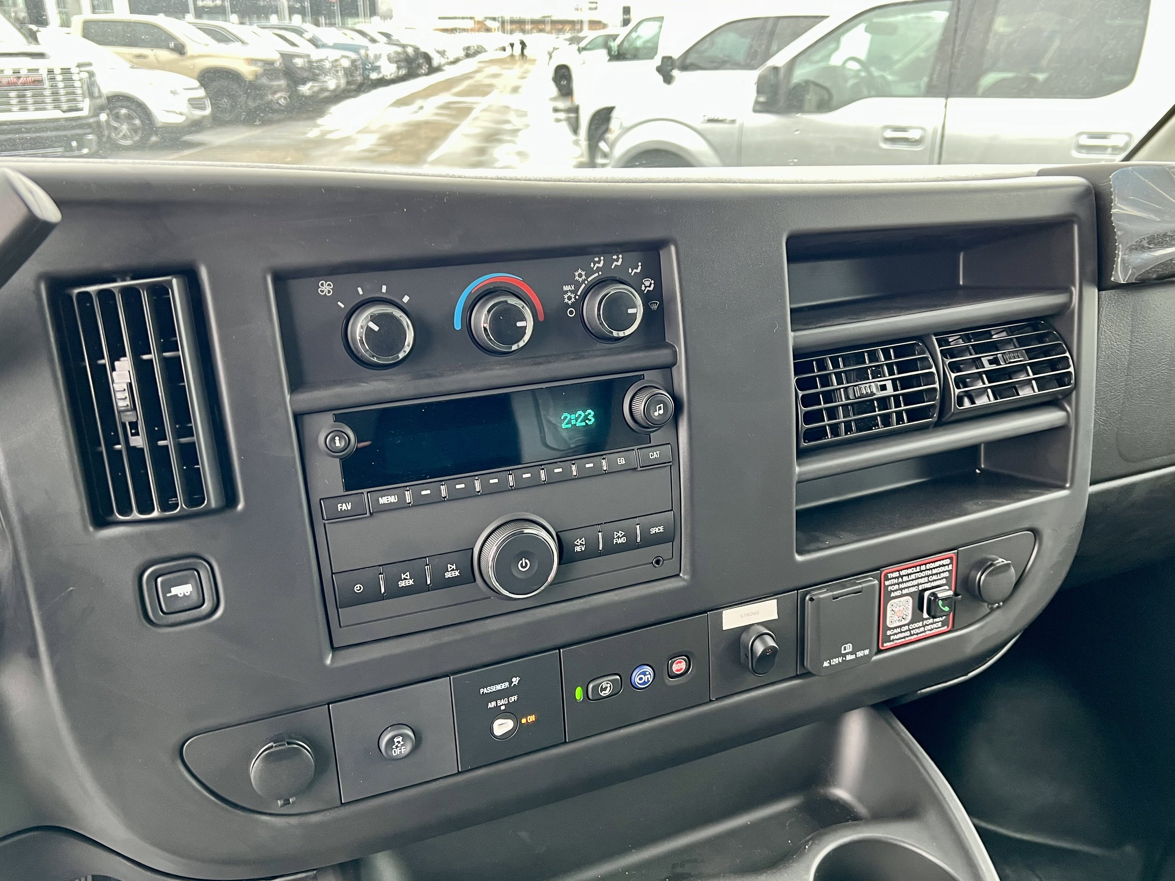 New 2025 GMC Savana 3500 w/ Power Convenience Package RWD image 15