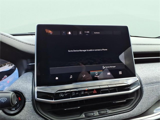 Used 2023 Jeep Compass Sport image 14