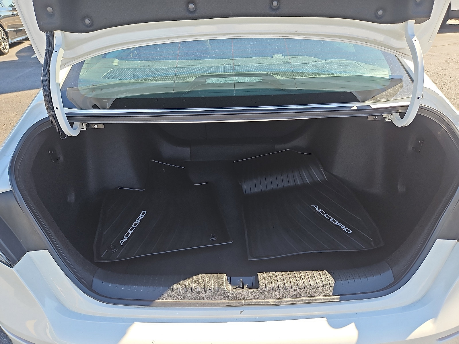 Used 2023 Honda Accord Sport image 28