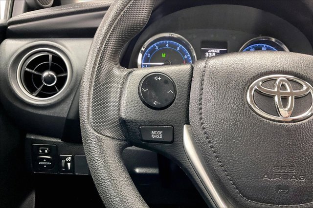 Used 2017 Toyota Corolla LE image 18