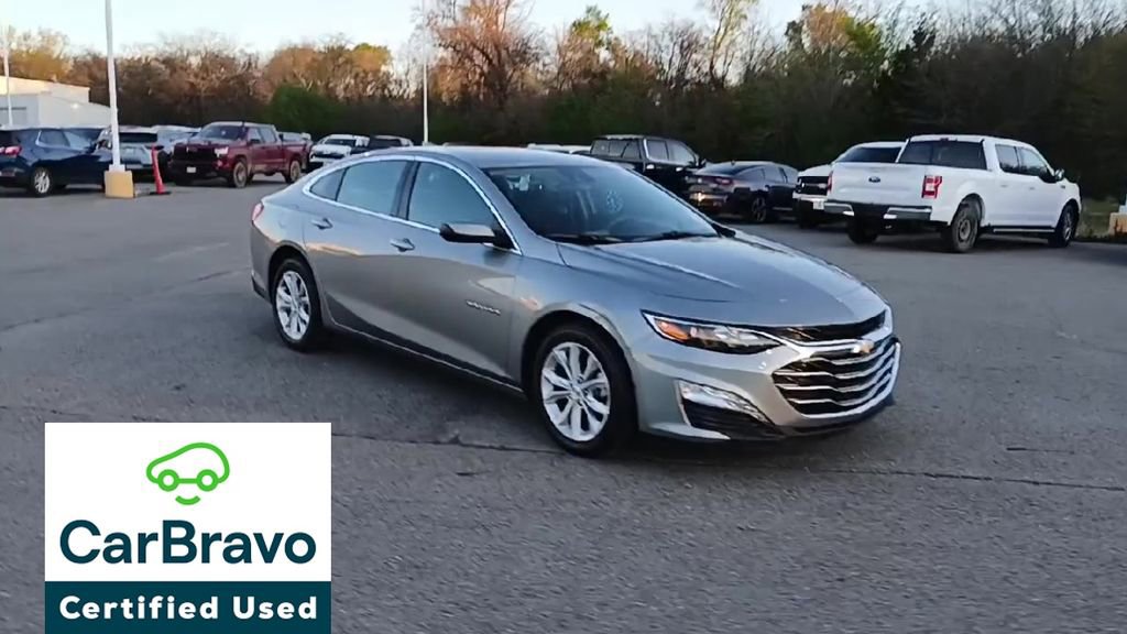 Used 2024 Chevrolet Malibu LT FWD image 2
