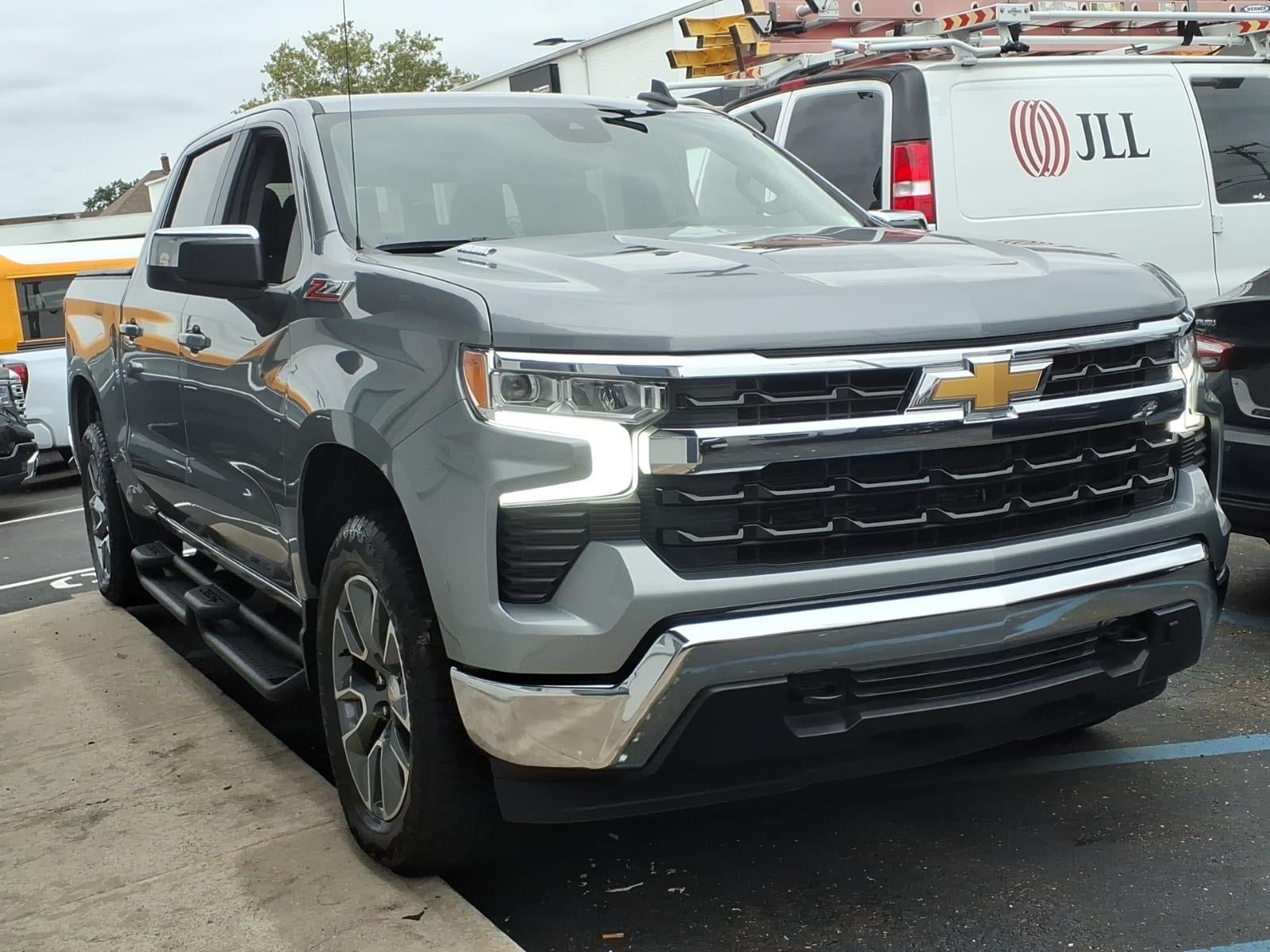 Certified 2025 Chevrolet Silverado 1500 LT w/ Z71 Off-Road Package AWD/4WD image 3