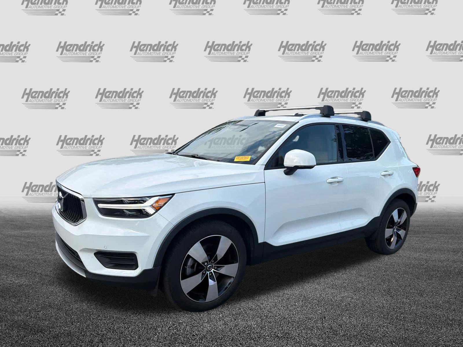 Used 2020 Volvo XC40 T5 Momentum w/ Protection Package Premier AWD/4WD image 9
