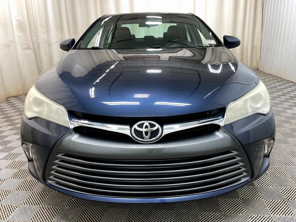 Used 2016 Toyota Camry LE image 9