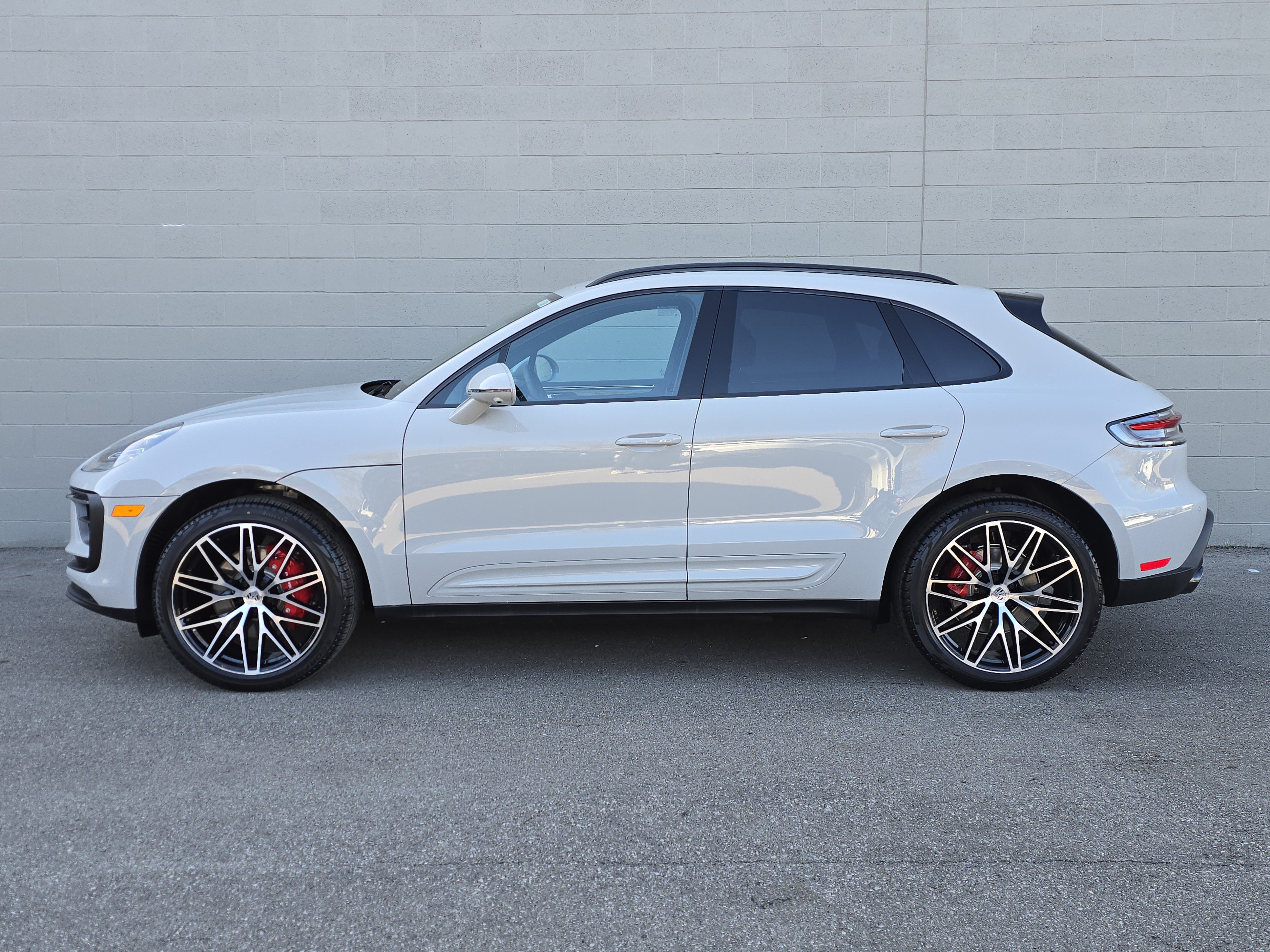 New 2026 Porsche Macan S AWD/4WD image 2