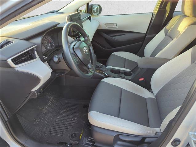 Used 2025 Toyota Corolla LE FWD image 10