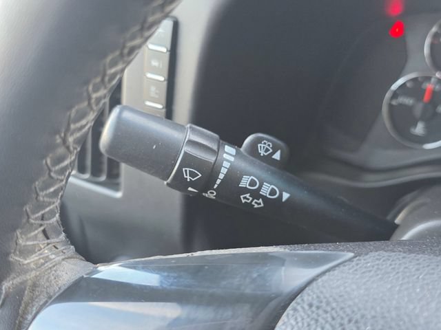 Used 2016 Chevrolet Express 2500 Extended RWD image 33