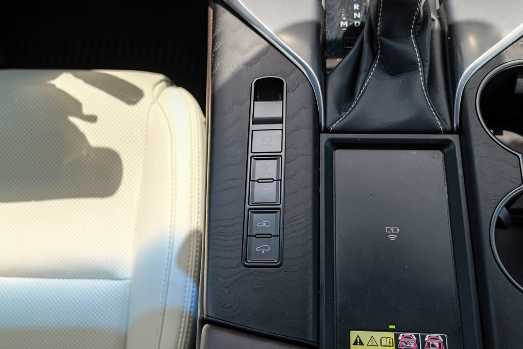 Used 2024 Lexus LX 600 4WD w/ Appearance Package image 53